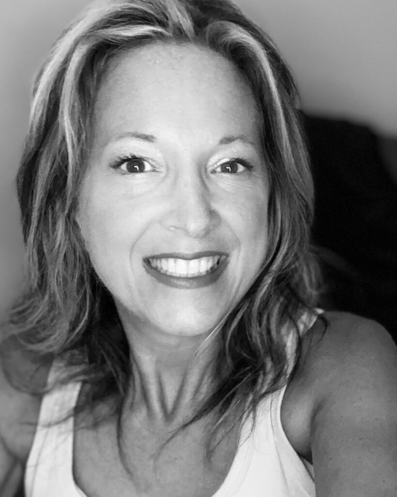 Ashley Bailey, Fine Artist of Augusta, Georgia Headshot